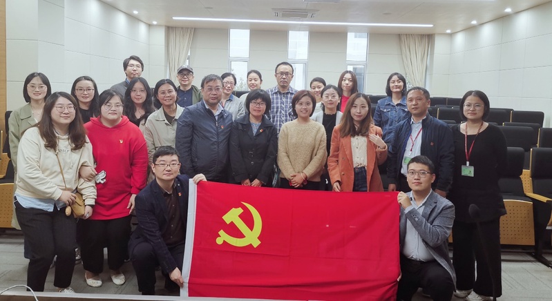 學‘四史’，悟初心使命——美術學院教工黨支部與人文與社會科學研究院黨支部聯合組織生活會暨文化藝術交流活動